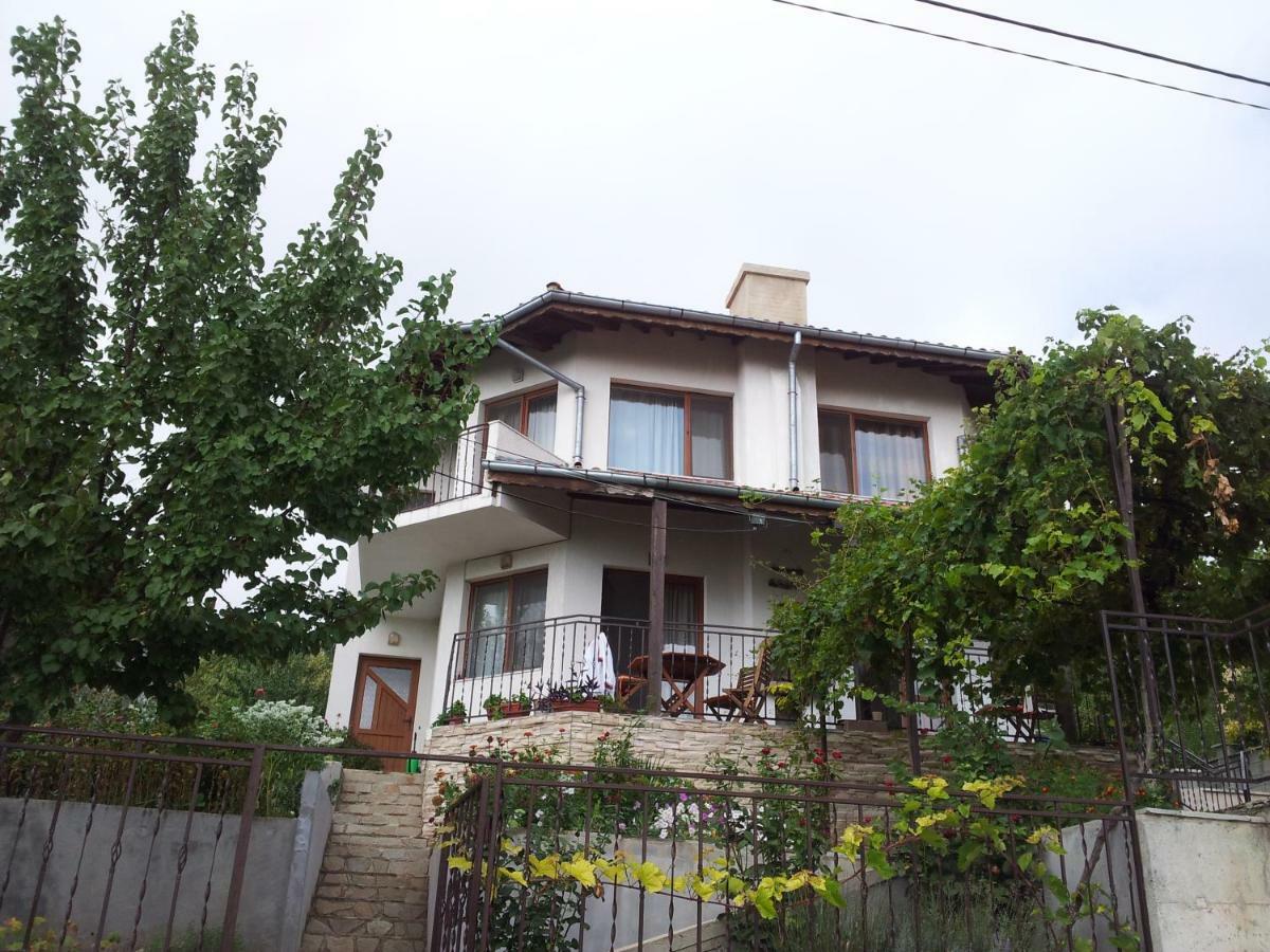 Villa Visoka Balchik Luaran gambar